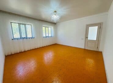 сдаю дом в районе дордой: 70 м², 4 комнаты, Парковка — 3