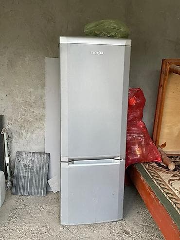 стол стулья для пикника: Деревянный стол ручной работы + холодильник Beko Стол: - Материал — 2
