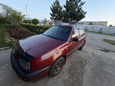 Volkswagen Vento: 1996 г., 1.8 л, Механика, Бензин, Седан