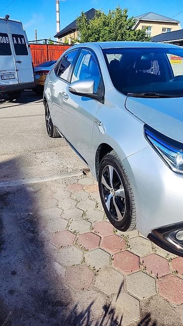 Транспорт: Toyota Levin: 2019 г., 1.8 л, Робот, Гибрид, Седан — 3