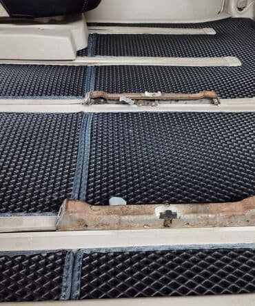 c class: Eva Полики Для салона Toyota — 8