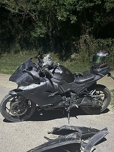 матасыкил: Спортбайк Ducati, 400 куб. см, Бензин, Колдонулган — 2