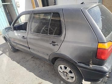 сг 9: Volkswagen Golf: 1994 г., 1.8 л, Механика, Бензин, Хэтчбэк — 4