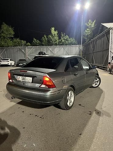 forester 2003: Ford Focus: 2004 г., 2 л, Механика, Бензин, Седан — 2