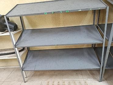 Металлический стеллаж с 3 полками - Материал: стальной каркас и