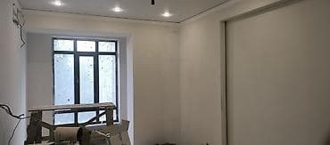 обое: Поклейка обоев демонтаж Большая карта мира, наклеенная на стену. На — 3