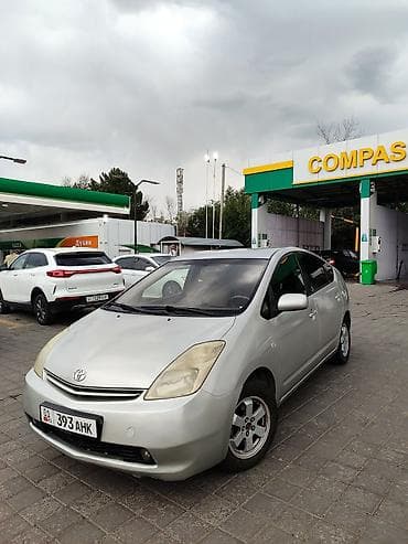 Унаа: Toyota Prius: 2005 г., 1.5 л, Вариатор, Гибрид, Хетчбек — 1