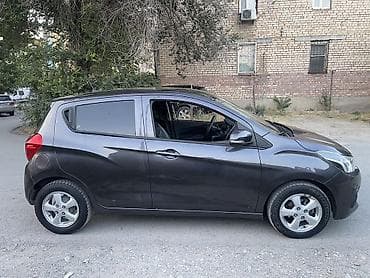 Продажа авто: Chevrolet Spark: 2016 г., Автомат, Бензин, Хэтчбэк — 5
