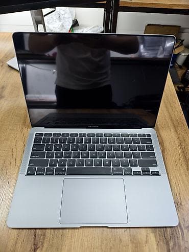 Продаю Apple MacBook Air M1 (8 ГБ / 256 ГБ SSD) в идеальном состоянии