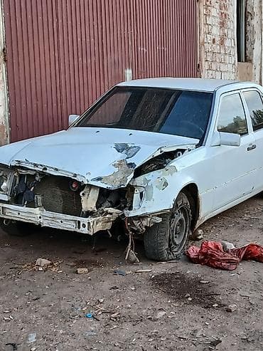 МЕРС 124 (НА ЗАПЧАСТИ!!)Продаётся автомобиль для разборки/на запчасти