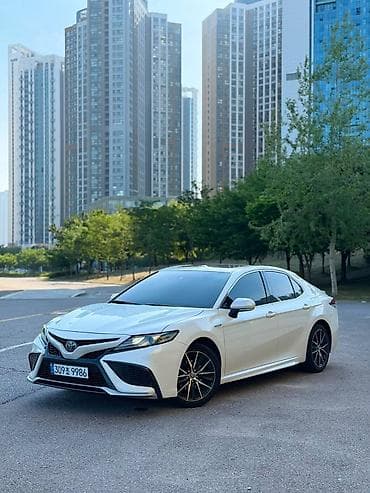 spark 2012: Toyota Camry: 2021 г., 2.5 л, Автомат, Гибрид, Седан — 5
