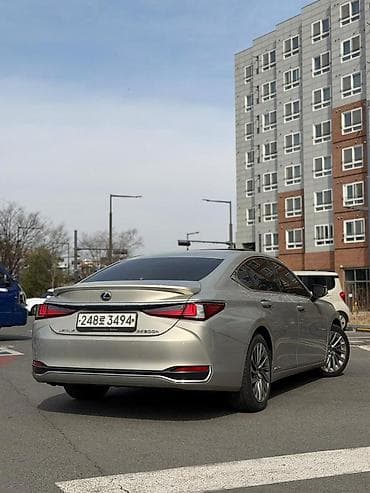 Lexus: Lexus ES: 2019 г., 2.5 л, Автомат, Гибрид — 3