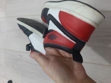 Киреге берилүүчү кийимдер: Кроссовкалар, 36, Nike, Колдонулган, түсү - Кара — 4