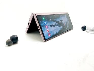 note 21 ultra: Samsung Galaxy Fold 2, Б/у, 256 ГБ, цвет - Золотой, 1 SIM, 2 SIM — 9