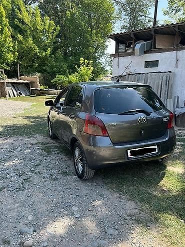Toyota Yaris: 2010 г., 1.3 л, Автомат, Бензин, Хэтчбэк — 5