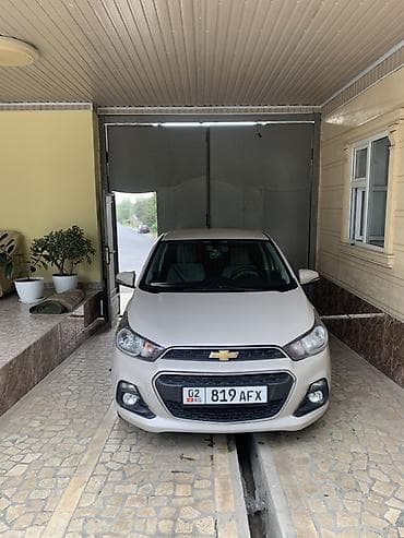 Chevrolet: Chevrolet Spark: 2017 г., 1 л, Автомат, Бензин, Хэтчбэк — 3