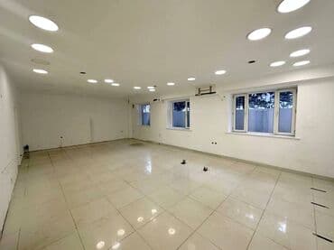 курс парикмахера: Сдаётся коммерческое помещение по первой линии Исанова/Московская (по — 8