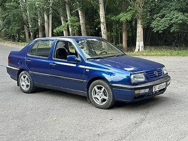 Транспорт: Volkswagen Vento: 1996 г., 1.8 л, Механика, Бензин, Седан — 2