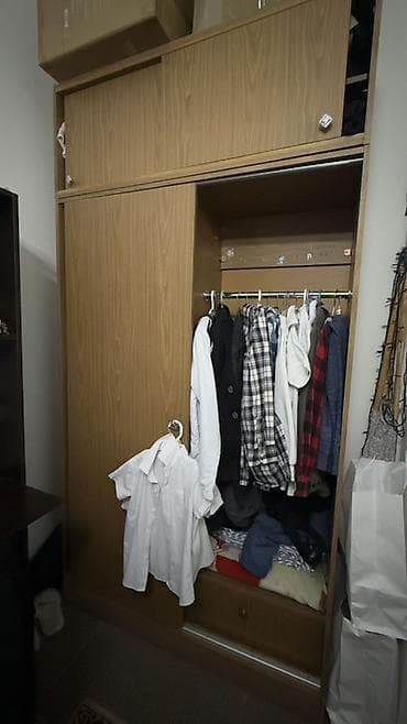 solutions elementary: Шкаф-купе из ЛДСП под дерево - Конструкция: двухдверный шкаф-купе с — 1