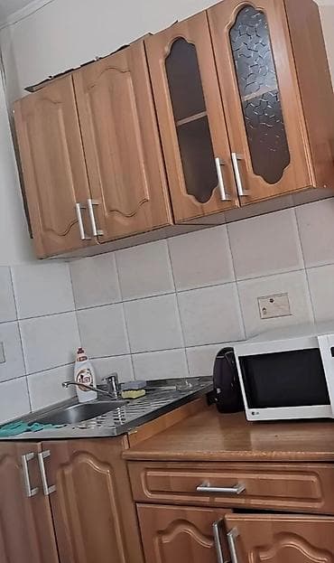 продам дешево: Сдается 2‑комнатная квартира посуточно/помесячно. день 1300с ночь — 5