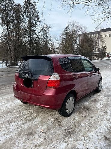 Honda Jazz: 2002 г., 1.3 л, Механика, Бензин, Хэтчбэк