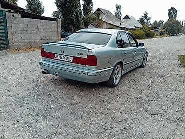 Унаа сатуу: BMW 525: 1994 г., 2.5 л, Кол менен иштөөчү, Бензин, Седан — 4