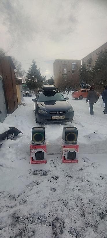 ночная лампа: Продаю колонки в паре. каждая выдает 30w хорошо держат басс можно — 4