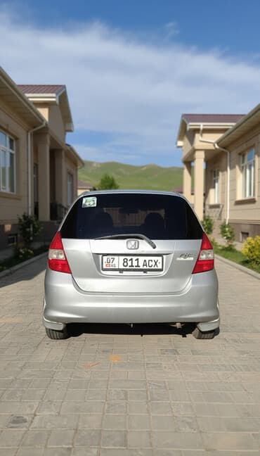 купить трактор в беларуси: Honda Fit: 2003 г., 1.3 л, Автомат, Бензиновая, Хэтчбэк — 1