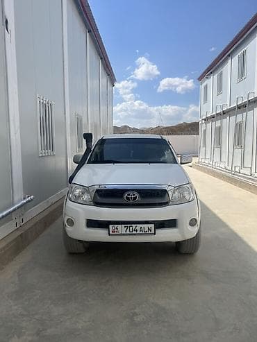 Транспорт: Toyota Hi-Lux: 2010 г., 2.7 л, Ручные, Газ, Внедорожник — 4
