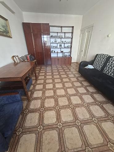 гостиница аламедин: Просторная комната с лоджией - Светлая комната правильной формы — 3