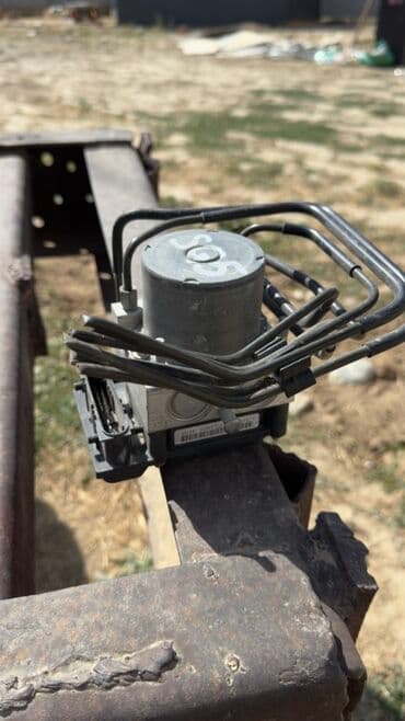 операционные системы электронный ключ: Блок ABS Subaru 2005 г., Колдонулган, Оригинал, Жапония — 1