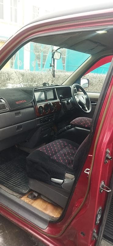степ двери: Honda Stepwgn: 2000 г., 2 л, Автомат, Бензин, Минивэн — 9