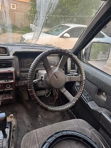 a6 c4: Nissan Terrano: 1992 г., Автомат, Внедорожник — 5