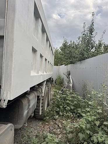 вольво самасывал: Самосвал HOWO 375 белого цвета с высокой металлической самосвальной — 7