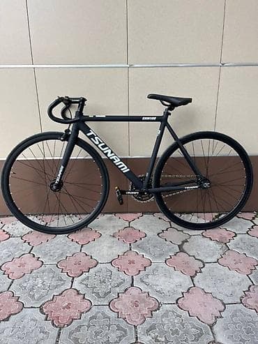 kmc: Фикс‑байк/трековый велосипед TSUNAMI SNM100 - Рама и вилка: алюминий — 1