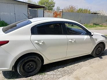 suzuki lets 4: Kia Rio: 2018 г., 1.4 л, Автомат, Бензин, Седан — 7