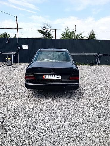 w210 430: Mercedes-Benz W124: 1991 г., 2.3 л, Механика, Бензин, Седан — 2