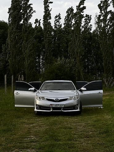 Toyota Camry: 2014 г., 2.5 л, Автомат, Гибрид, Седан