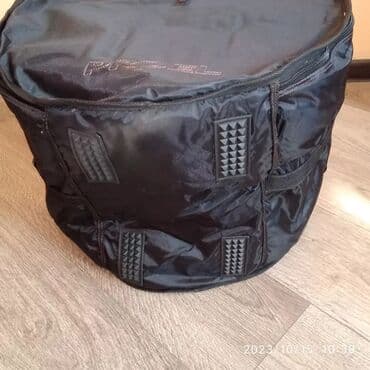 женскую дорожную сумку на колесах: Сумка новая цвет черный,внутри мягкая удобная. Можно использовать — 6