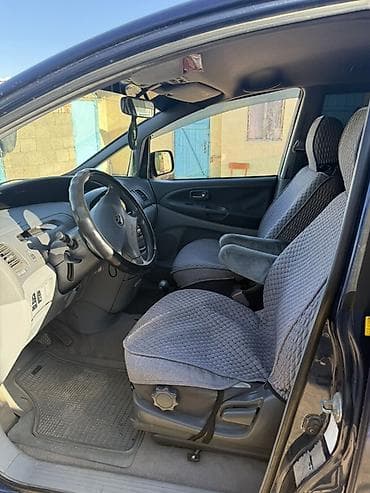 пластик на танк: Toyota Previa: 2001 г., 2 л, Автомат, Бензин, Минивэн — 5