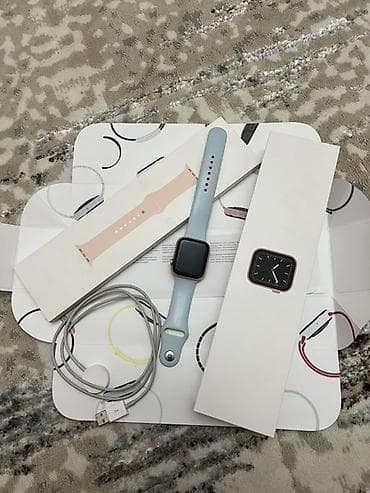 Apple Watch Series (алюминий), квадратный дисплей с сенсорным
