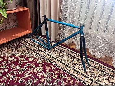 фикс modric: Рама для дорожного/трекового велосипеда с вилкой. Комплектация: - — 2