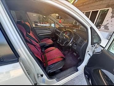 byd e2 2025: Honda Stream: 2002 г., 1.7 л, Автомат, Минивэн — 4