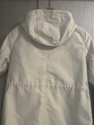 Комплекты одежды: Фирменный плащ от Zara, на девочку от 10 лет до 44 размера. В отличном — 2