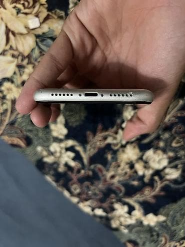 iphone 5c: IPhone 11, Б/у, 128 ГБ, Белый, Чехол, 81 % — 2