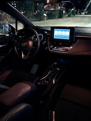королев: Toyota Corolla: 2020 г., 1.8 л, Вариатор, Гибрид, Седан — 7
