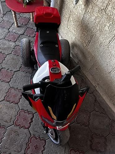 red centr: Детский электрокар — 2