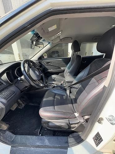 Транспорт: Ssangyong Tivoli: 2018 г., 1.6 л, Автомат, Дизель, Кроссовер — 5