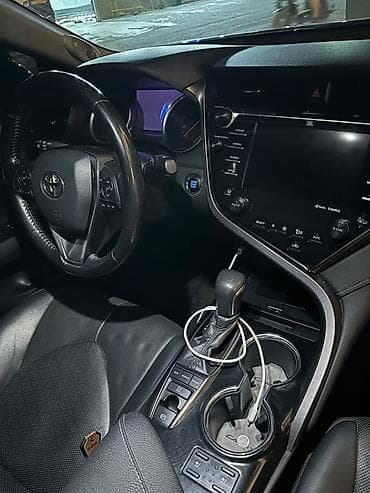 70: Toyota Camry: 2020 г., 2.5 л, Автомат, Бензин, Седан — 6