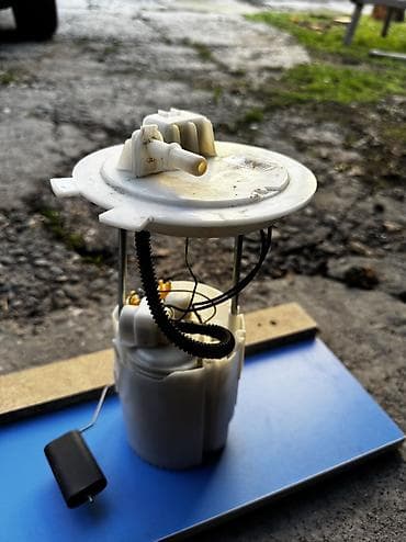 Фильтры: Топливный бак Nissan 2018 г., Б/у, Оригинал, США — 3